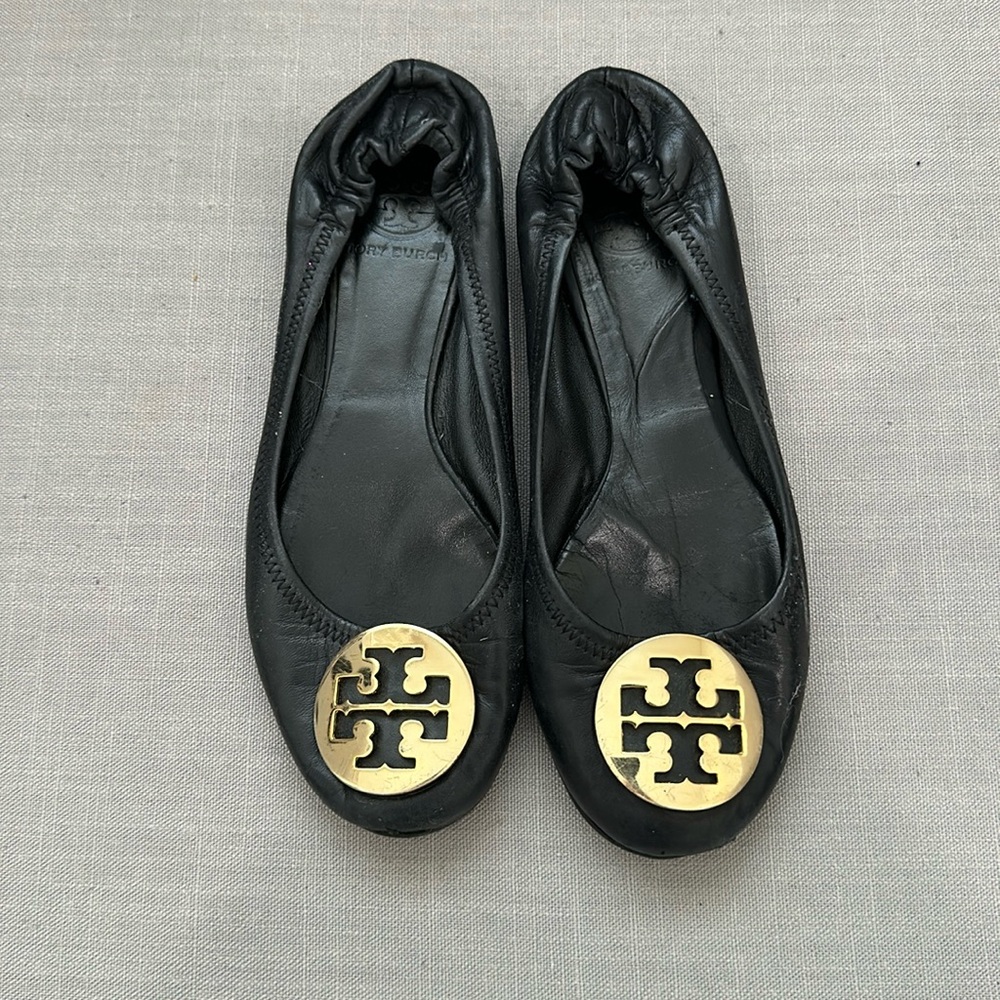 Tory Burch black and gold flats